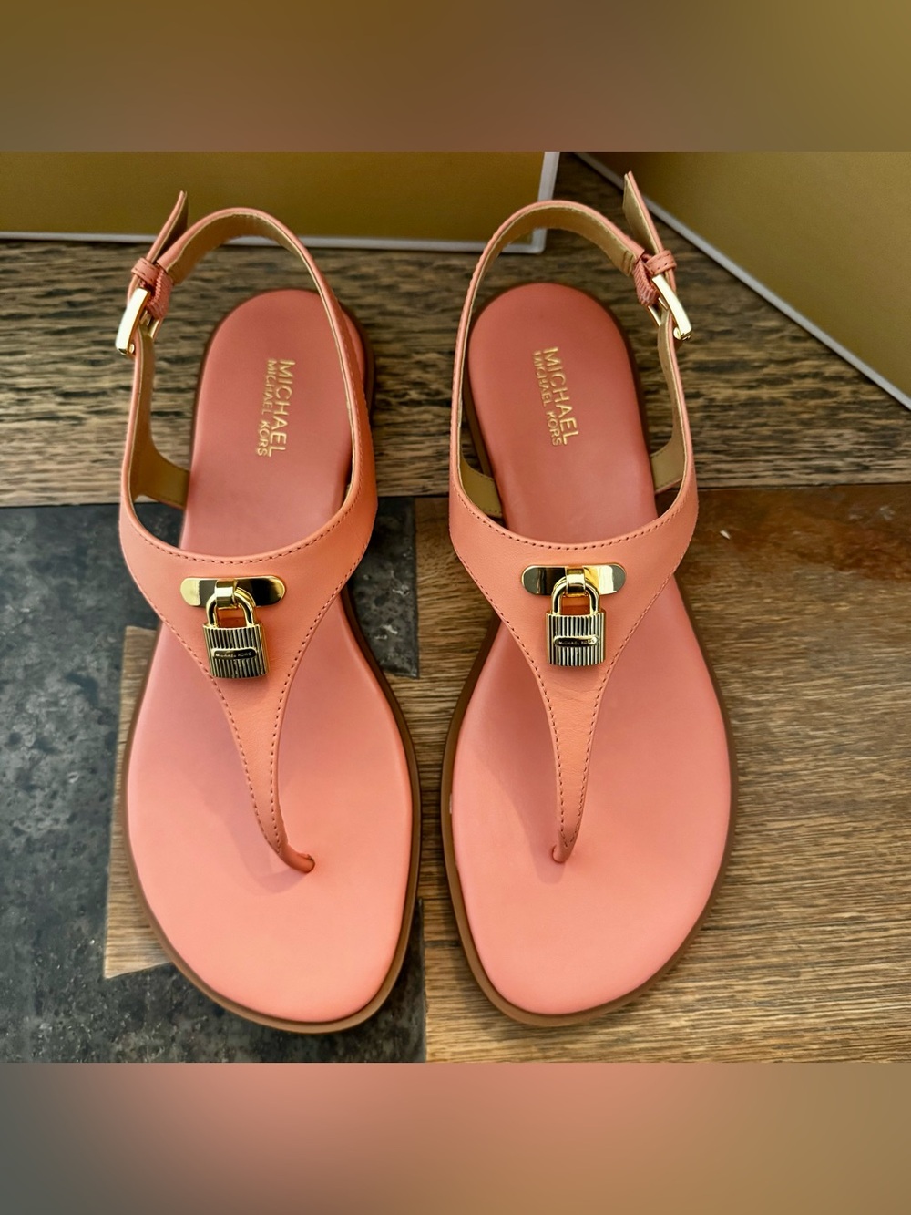 NWB Michael Kors Mira Slingback Leather Sandal - Size 6.5 - Peach
